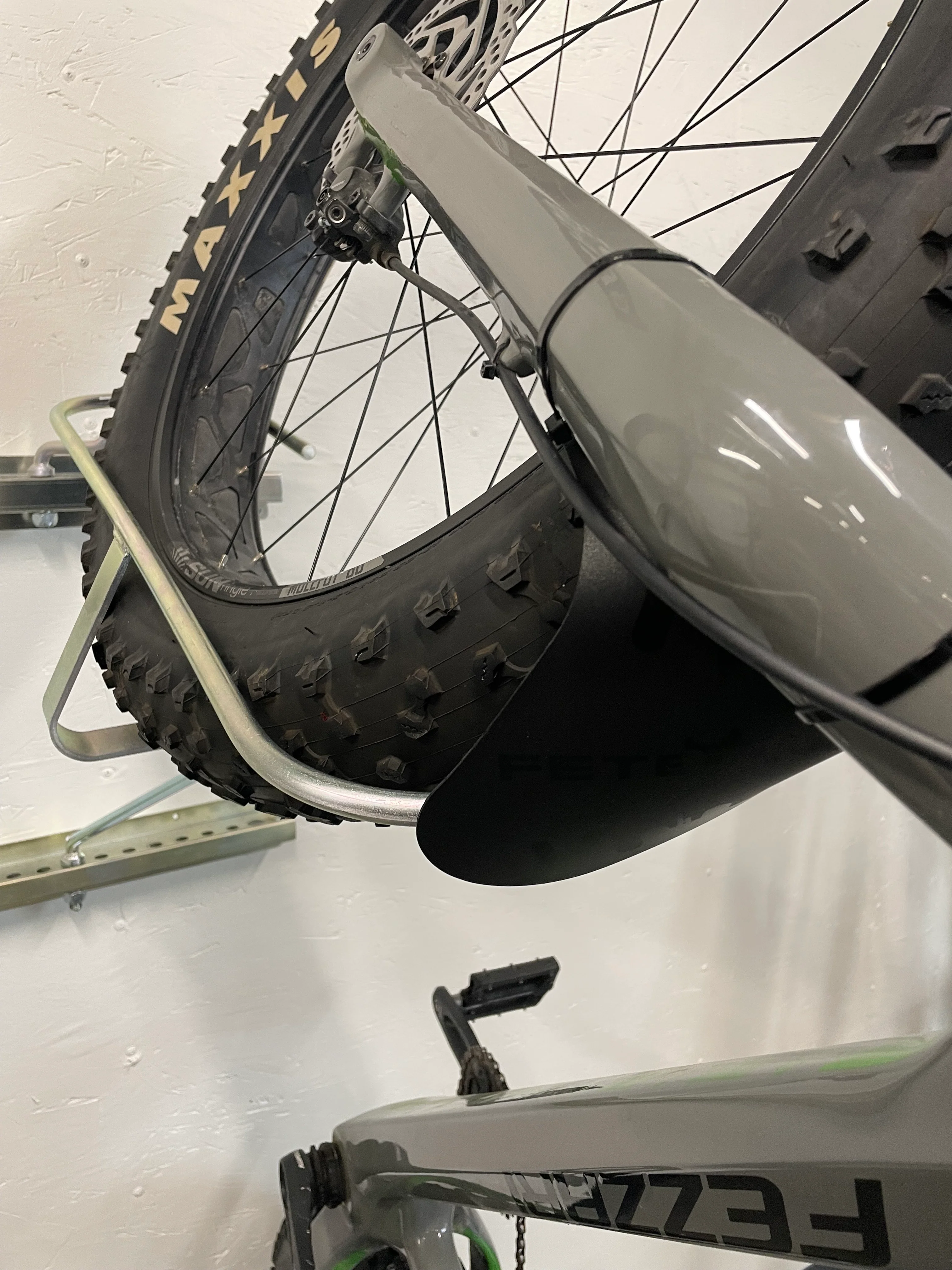 Fat Tire Tilt & Pivot Garage Bike Rack - Image 6